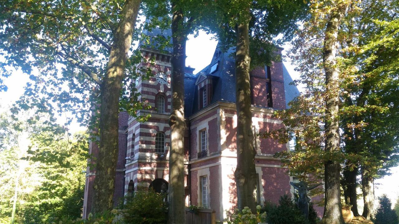 贝尔梅斯尼尔城堡酒店 圣但尼勒蒂布 外观 照片